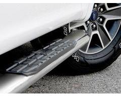 U-Guard 4.25 in. Premium Oval Side Steps - Textured Black