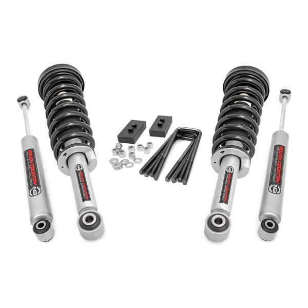 Rough Country Leveling Lift Kit w/Shocks