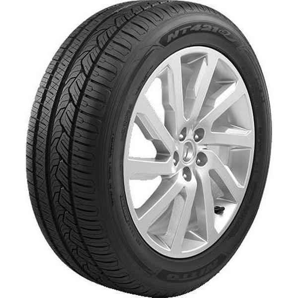 Nitto NT421Q All Season Tires
